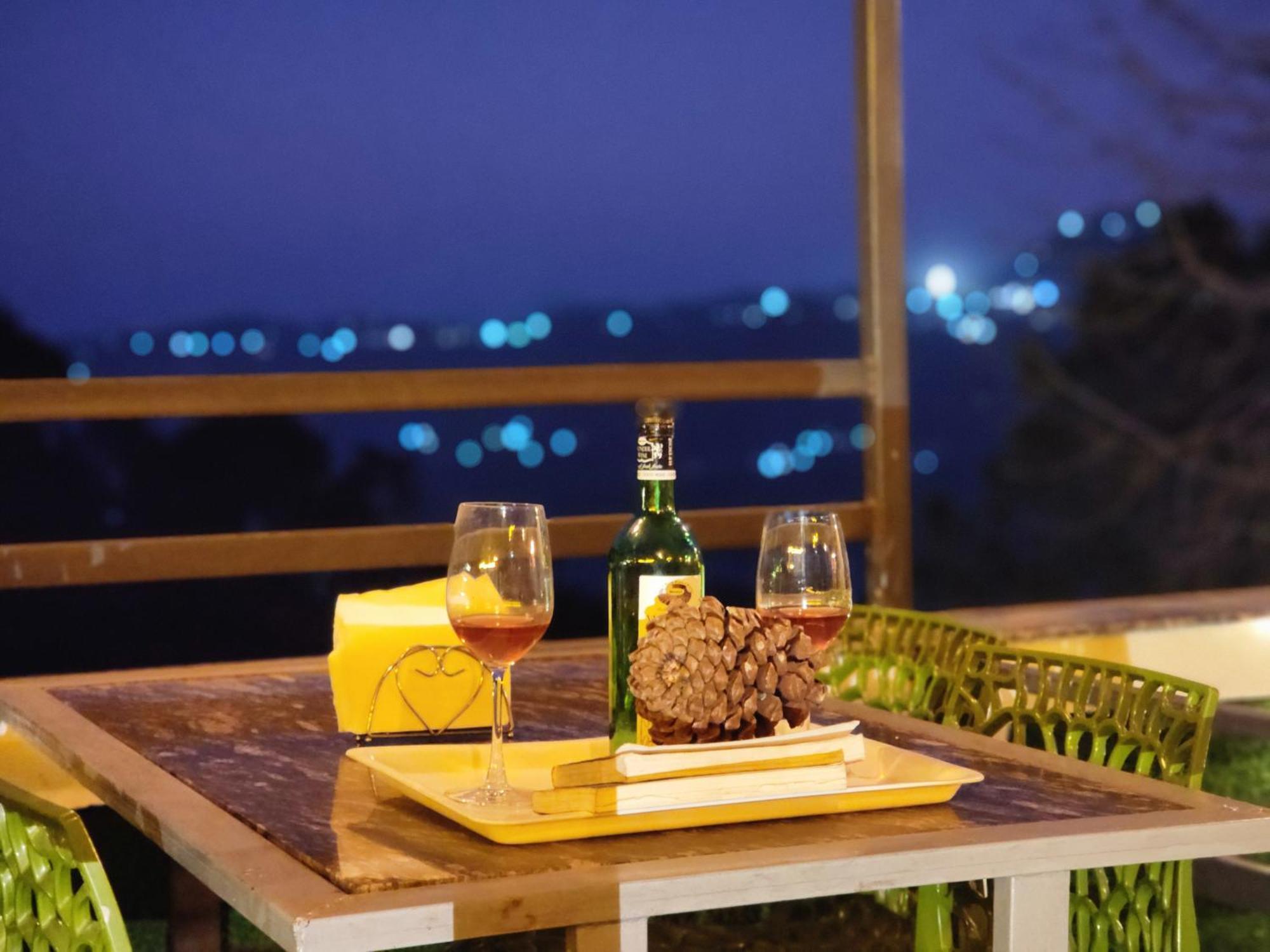 Pine Valley Resort Kasauli Exterior photo