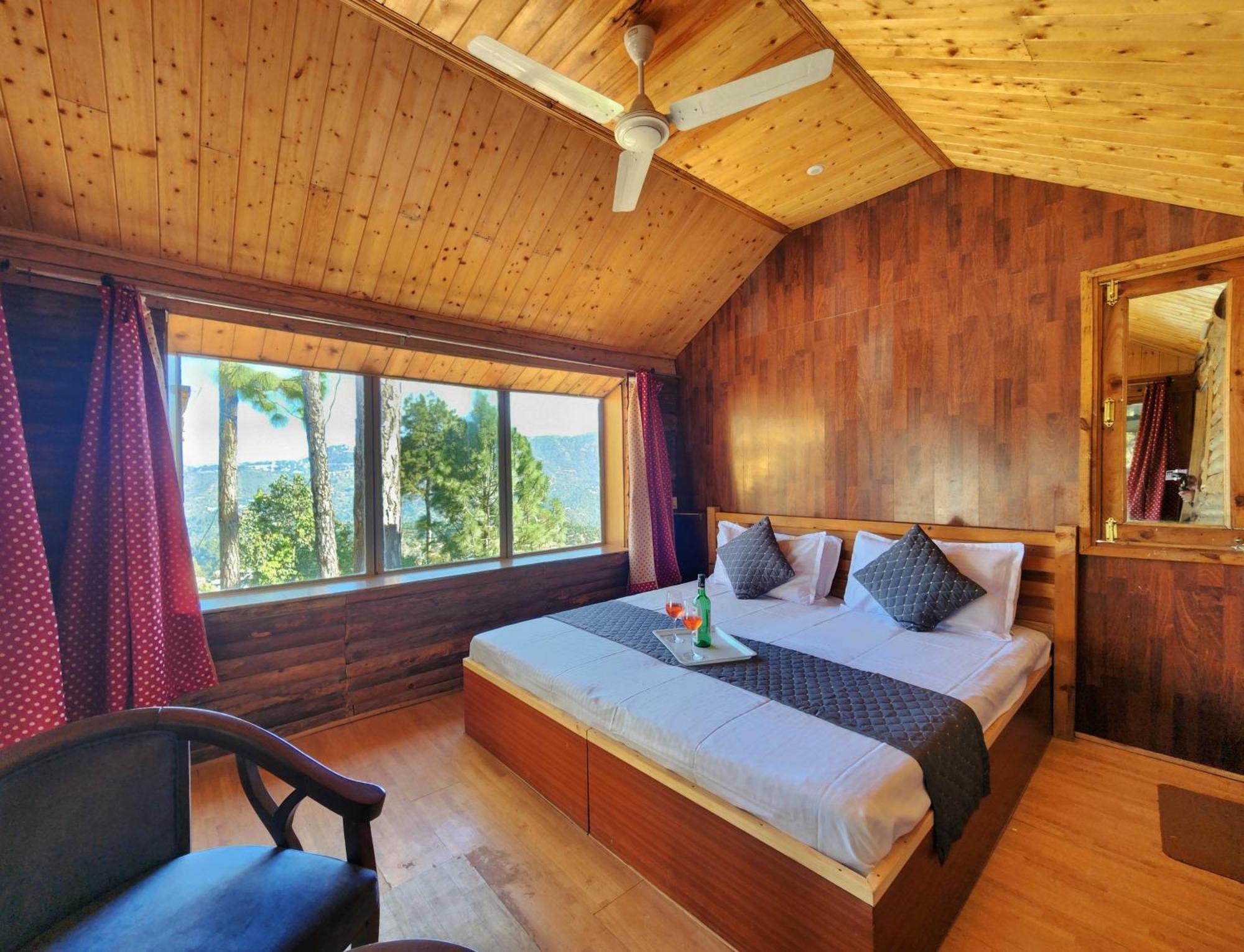 Pine Valley Resort Kasauli Exterior photo